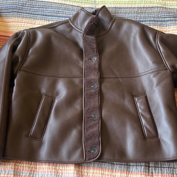 Hollister Faux Leather Women's Jacket XL NWT - Picture 2 of 5